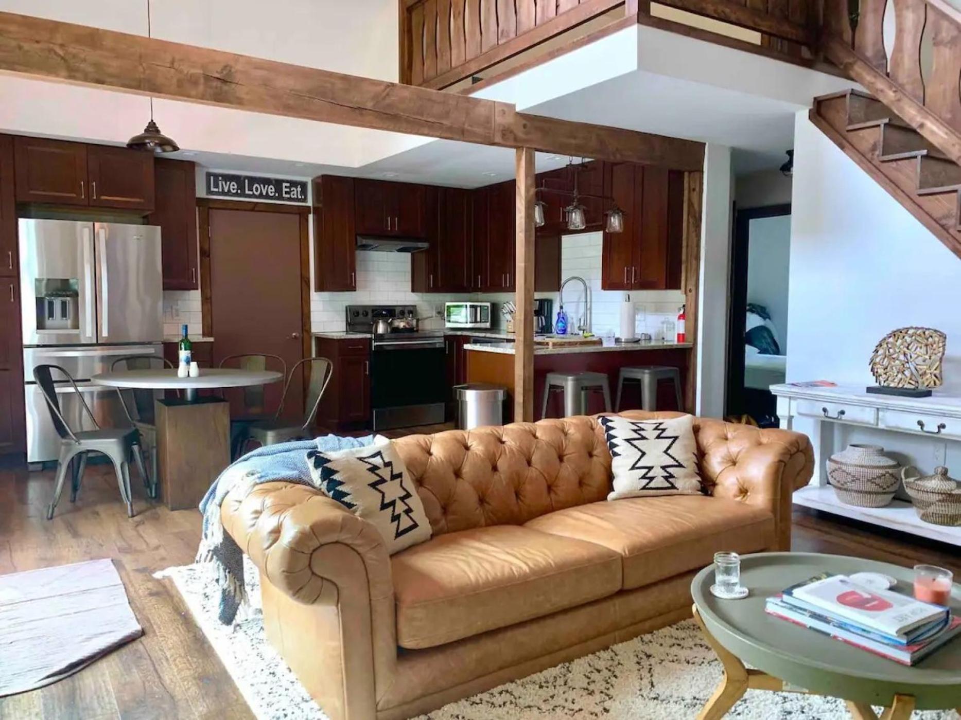 Treehousejacuzzi Sauna Pool Lake Ev Gymgame Chalet Albrightsville