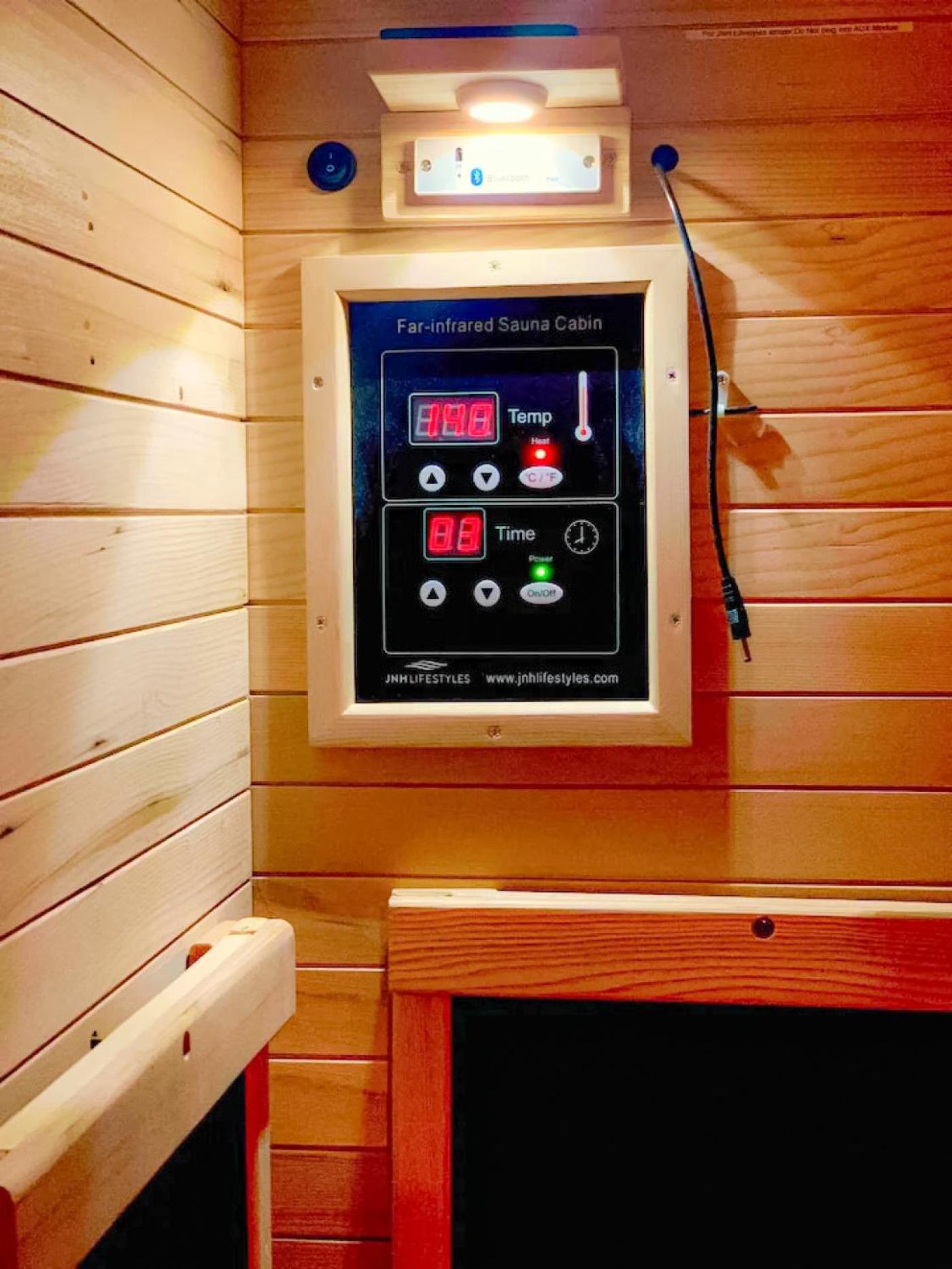 Treehousejacuzzi Sauna Pool Lake Ev Gymgame Chalet *