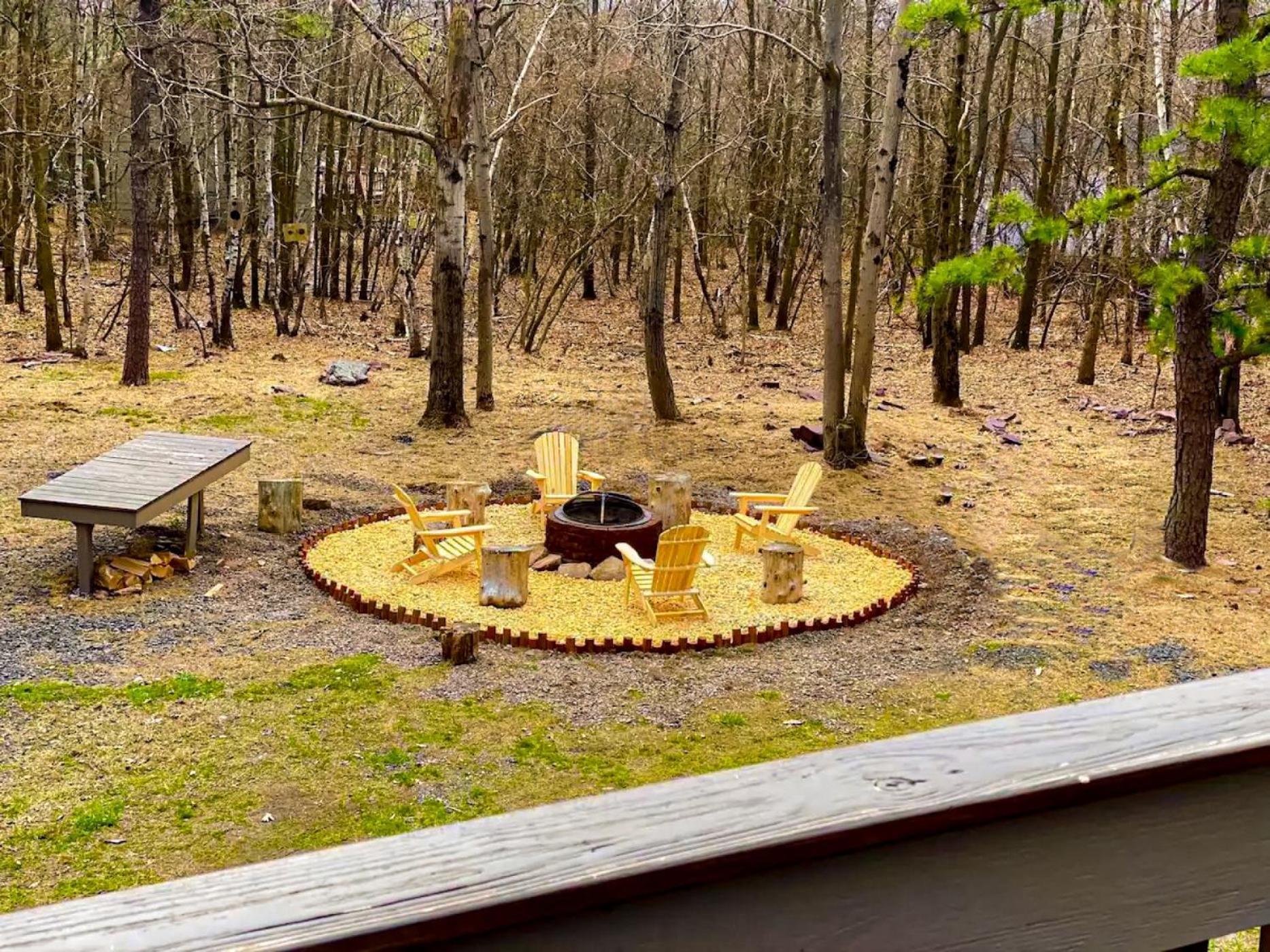 Chalet Treehousejacuzzi Sauna Pool Lake Ev Gymgame